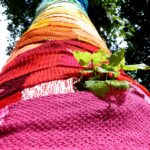 tricot, Tricote un Sourire, art, carré, participer, coopératif, laine, recycler, atelier, activité, senior, enfant, famille, lumi, boîte à carrés, yarn-bombing